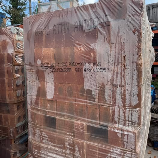 Autumn Antique Ibstock 65mm New Bricks Perforated – 500 Pack - Image 2