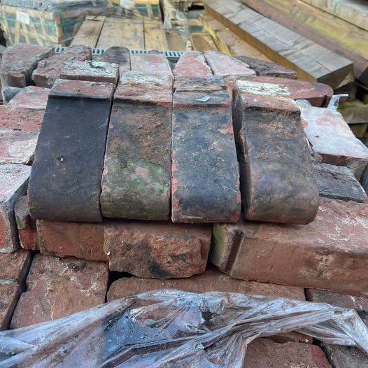 Reclaimed Corbel Brick Decorative – Vintage Salvaged Brick, Worcestershire