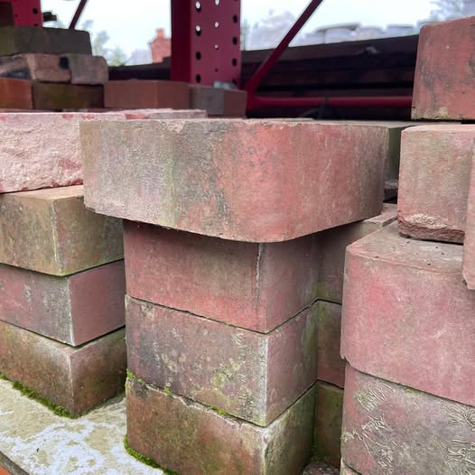 RECLAIMED SINGLE BULLNOSE KETLEY CORNER BRICK - Image 3