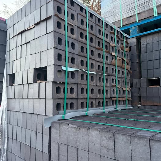 BLUE LODGE LANE SLATE BLUE 65MM PERFORATED BRICKS - Image 2