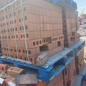 NEW BRICKS PACKS OF 400 BRICKS MIXED PACKS OF FACING AND COLOURS