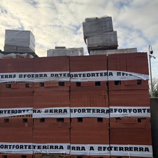 🧱 Forterra Clumber Red Wirecut Facing Bricks – Pack of 495 🧱