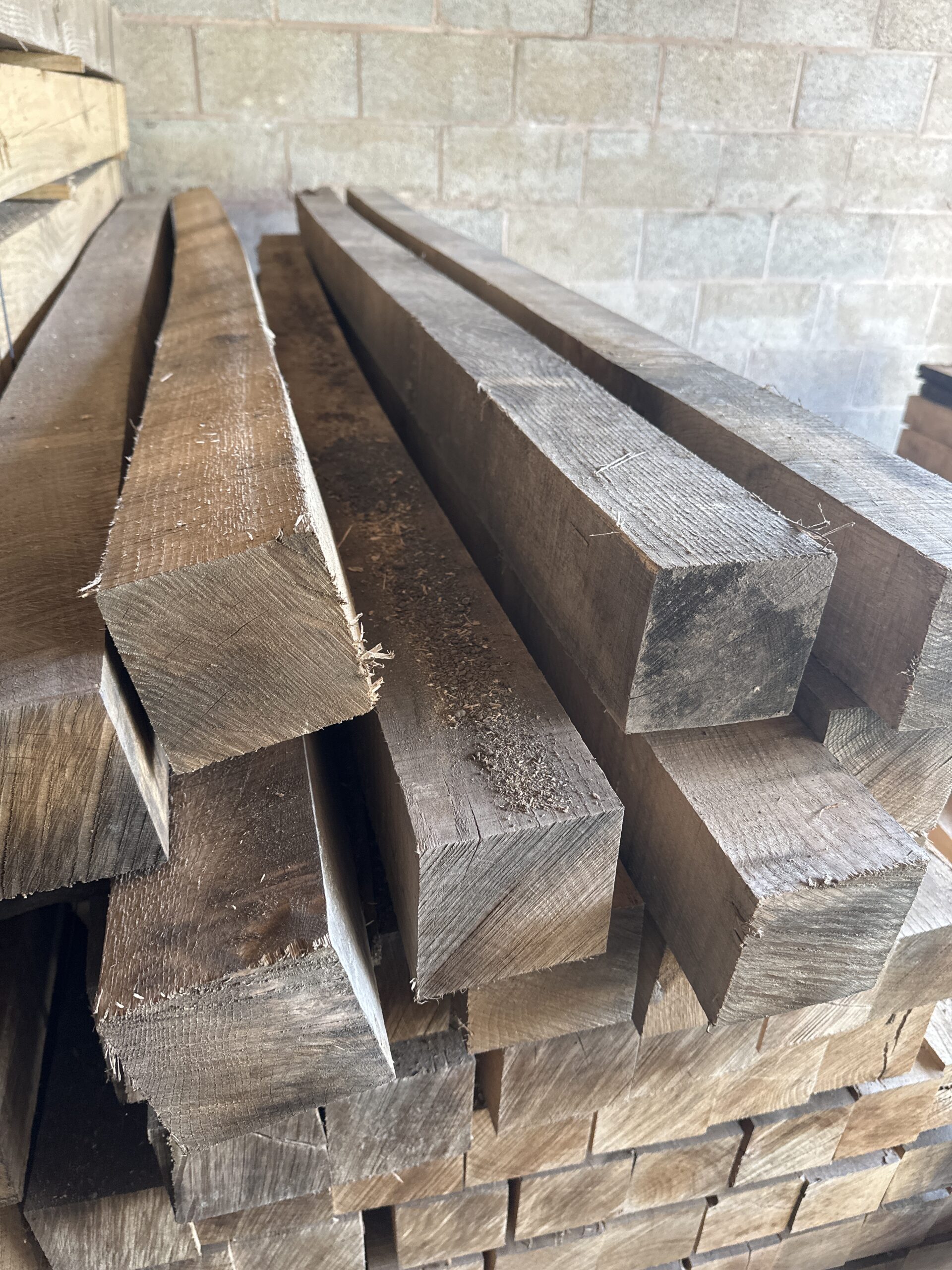 4x4 or 100×100mm x 2.4m New Oak Posts for Fencing & Landscaping - Image 2