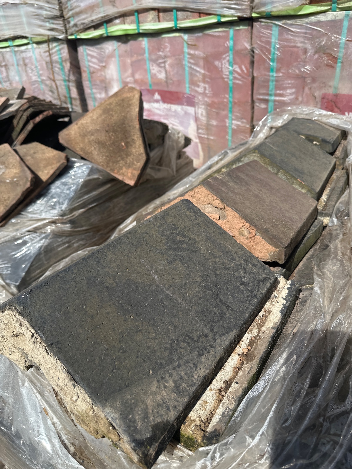 Reclaimed Blue Clay Wall Copings – Saddleback | 300mm Wide