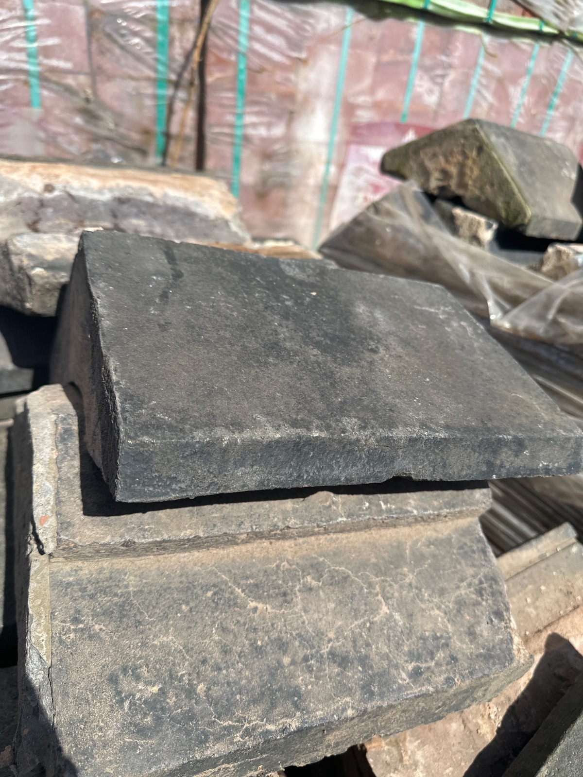 Reclaimed Blue Clay Wall Copings – Saddleback | 300mm Wide - Image 2