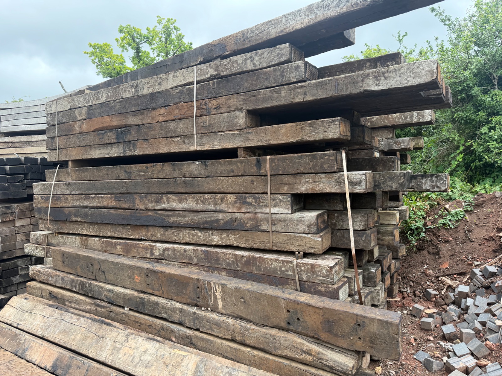 Reclaimed Timbers Railwaysleepers – Grade A, 2.6m | Whitford - Image 2