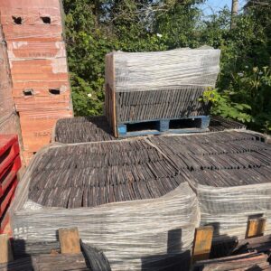 Reclaimed Sand Faced Dark Tiles – Quality Roof Tiles Worcestershire