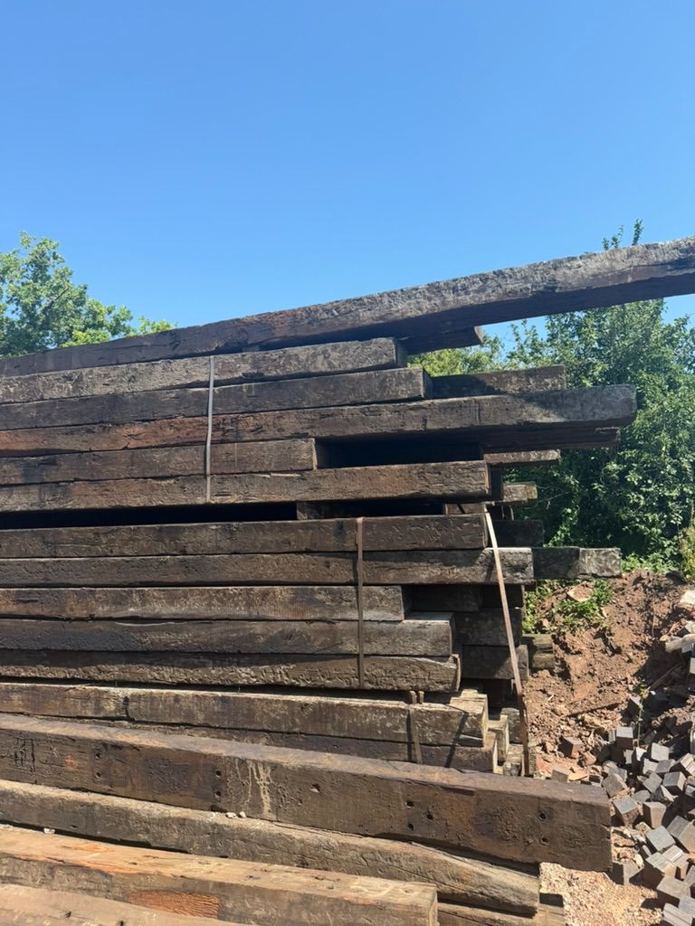 Oak Crossing Timbers – Reclaimed Sleepers 2.6m-3.2m Worcestershire - Image 2
