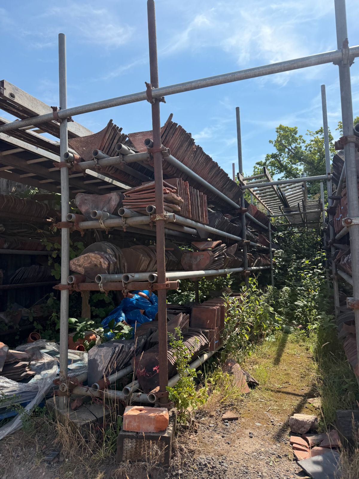Reclaimed Valley Tiles Roofing – Quality Roof Tiles Worcestershire - Image 3
